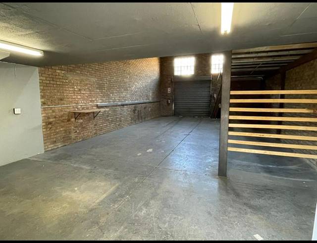 INDUSTRIAL PROPERTY TO RENT IN HENNOPSPARK